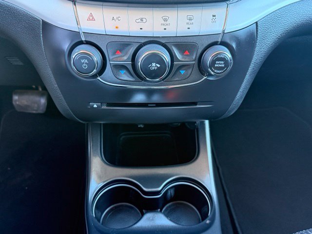 Used 2018 Dodge Journey SE w/ Connectivity Group FWD image 23