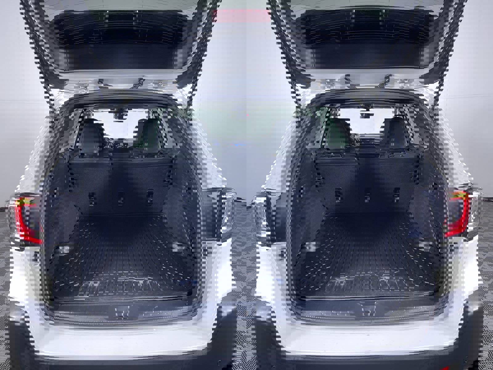 Used 2023 Subaru Outback Limited XT image 25