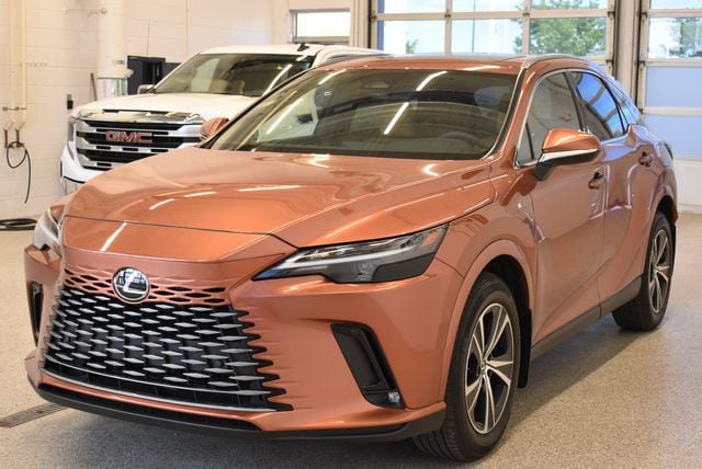 Used 2024 Lexus RX 350h w/ Accessory Package (Z1) AWD/4WD image 9