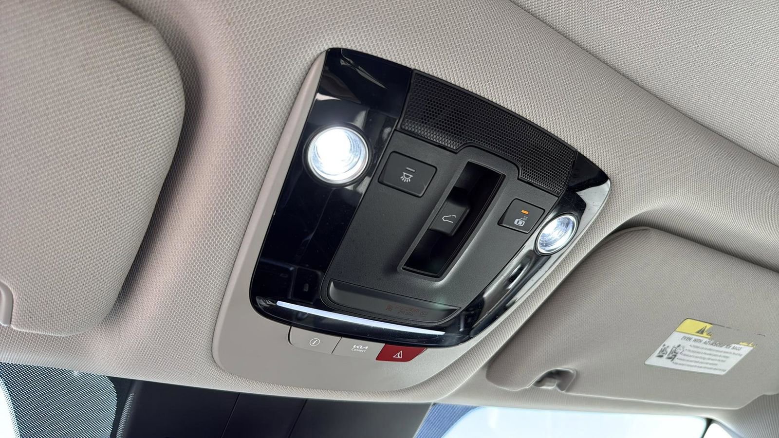 Used 2023 Kia Sorento EX w/ Panoramic Sunroof Package image 23