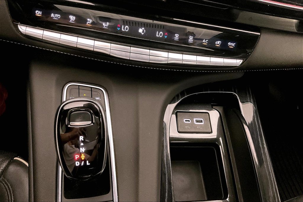 Used 2022 Cadillac Escalade Sport w/ Touring Package AWD/4WD image 29