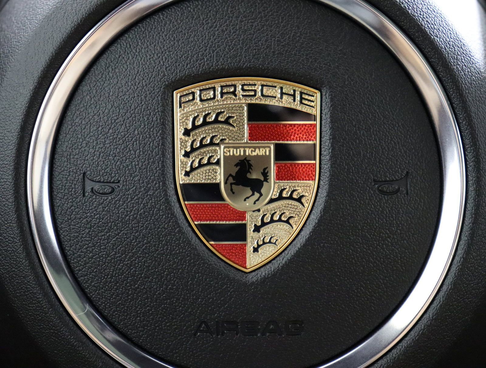 Used 2025 Porsche Macan image 42