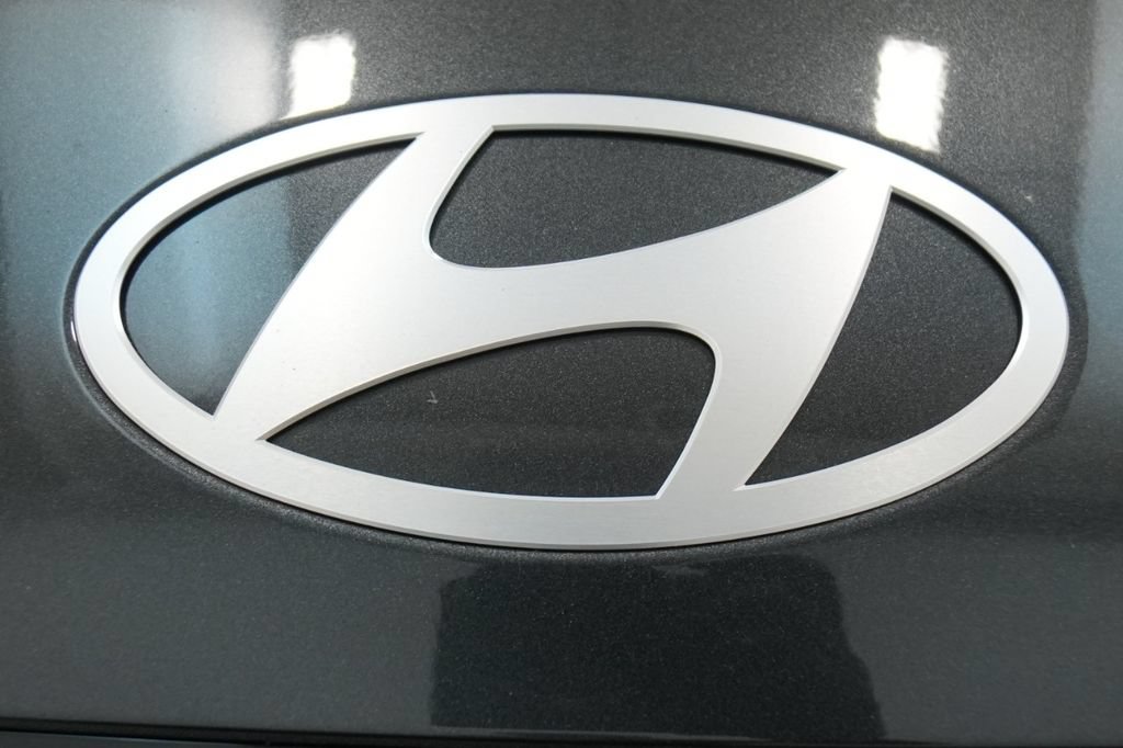 New 2025 Hyundai Sonata Limited FWD image 24