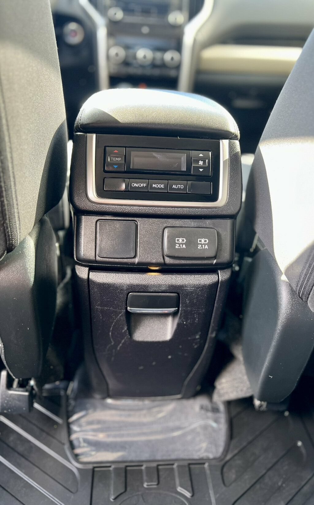 Used 2022 Subaru Ascent Premium w/ Convenience Package AWD/4WD image 18