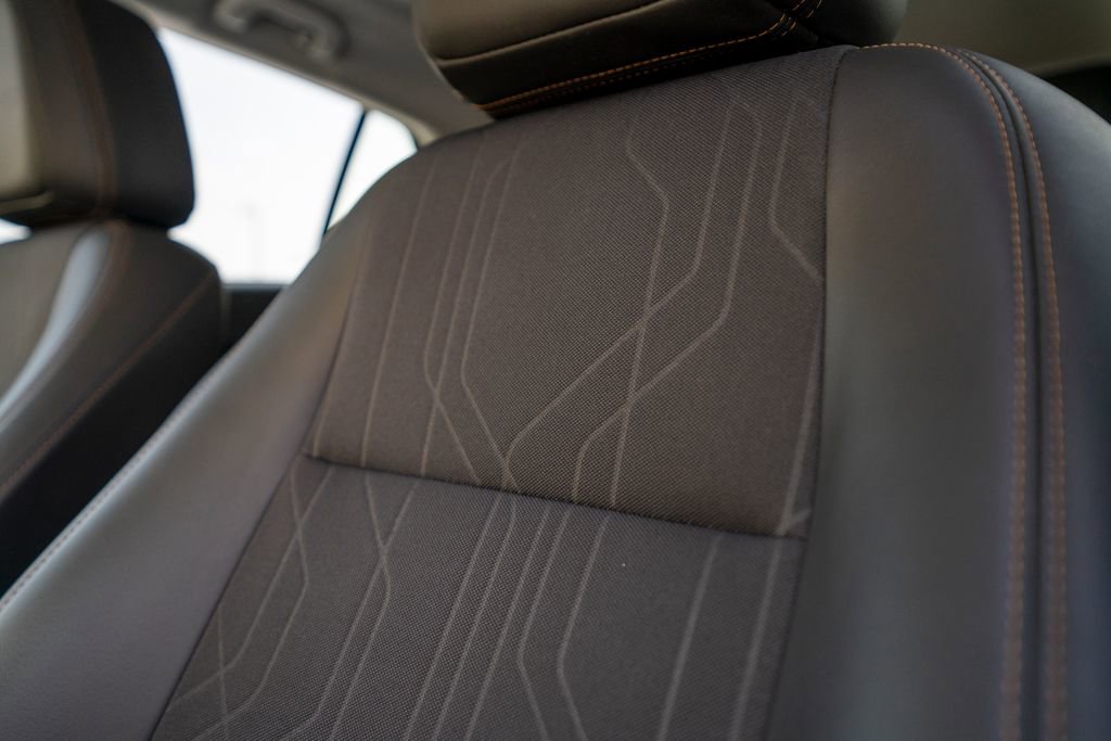 Certified 2021 Chevrolet Trax LT w/ Driver Confidence Package image 22