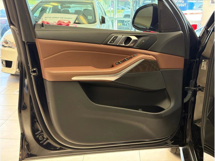 Used 2023 BMW X5 sDrive40i image 10