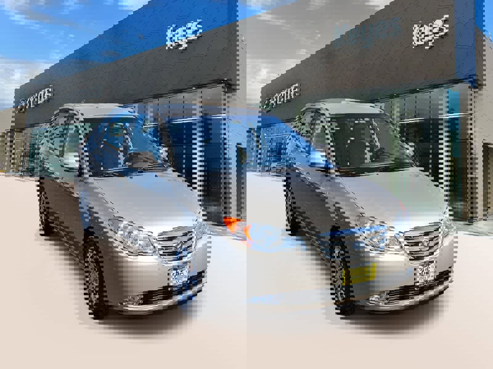 Used 2010 Hyundai Elantra GLS image 3