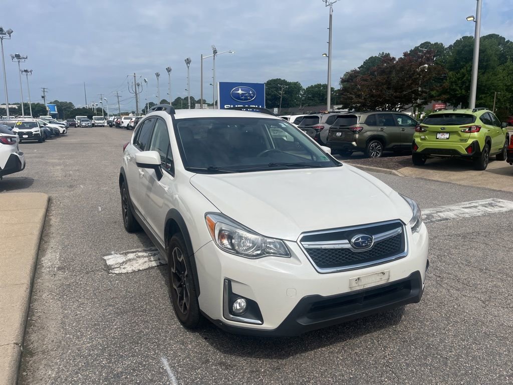 Used 2016 Subaru Crosstrek 2.0i Premium w/ Popular Package #1 AWD/4WD image 2
