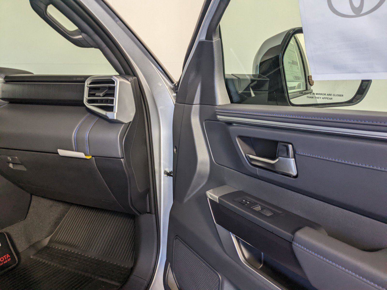 New 2025 Toyota Tundra Platinum image 4