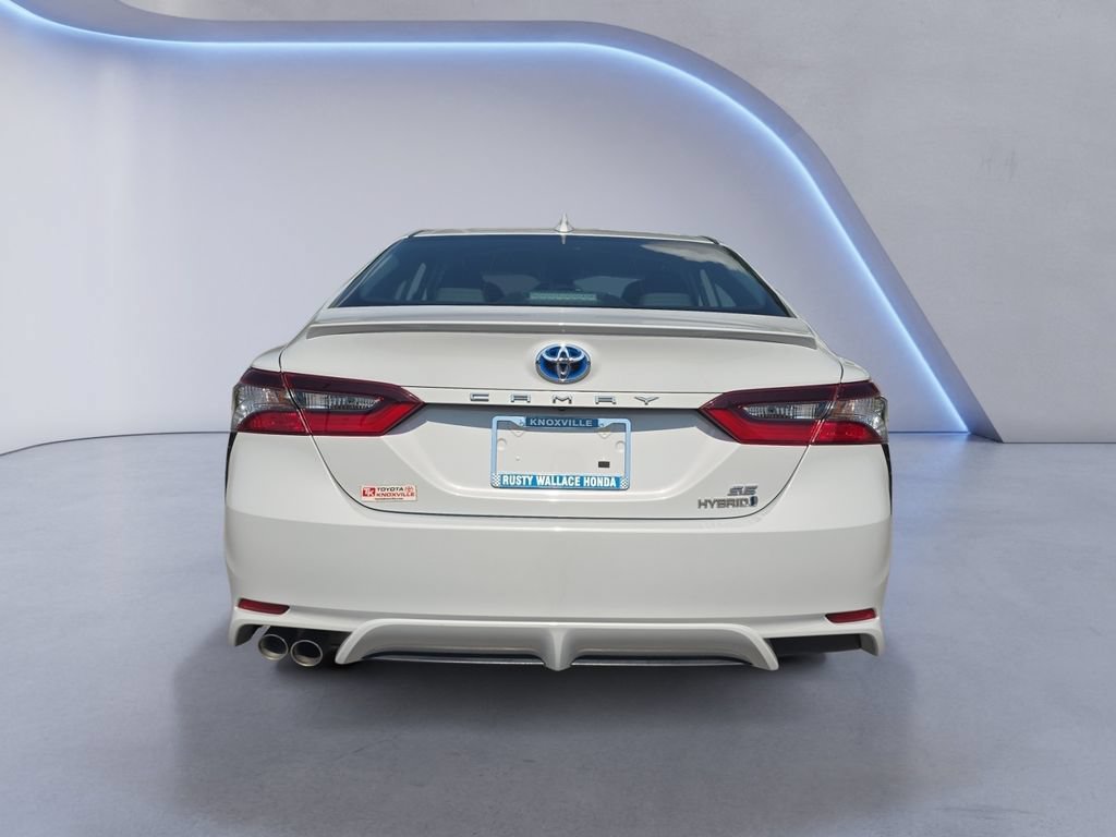 Used 2024 Toyota Camry SE FWD image 4