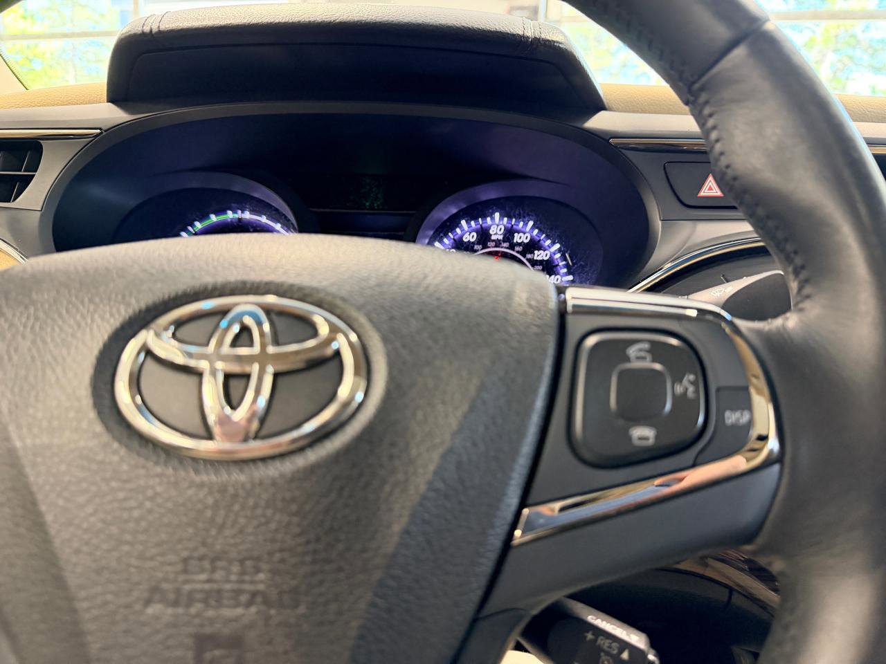 Used 2015 Toyota Avalon Limited FWD image 35