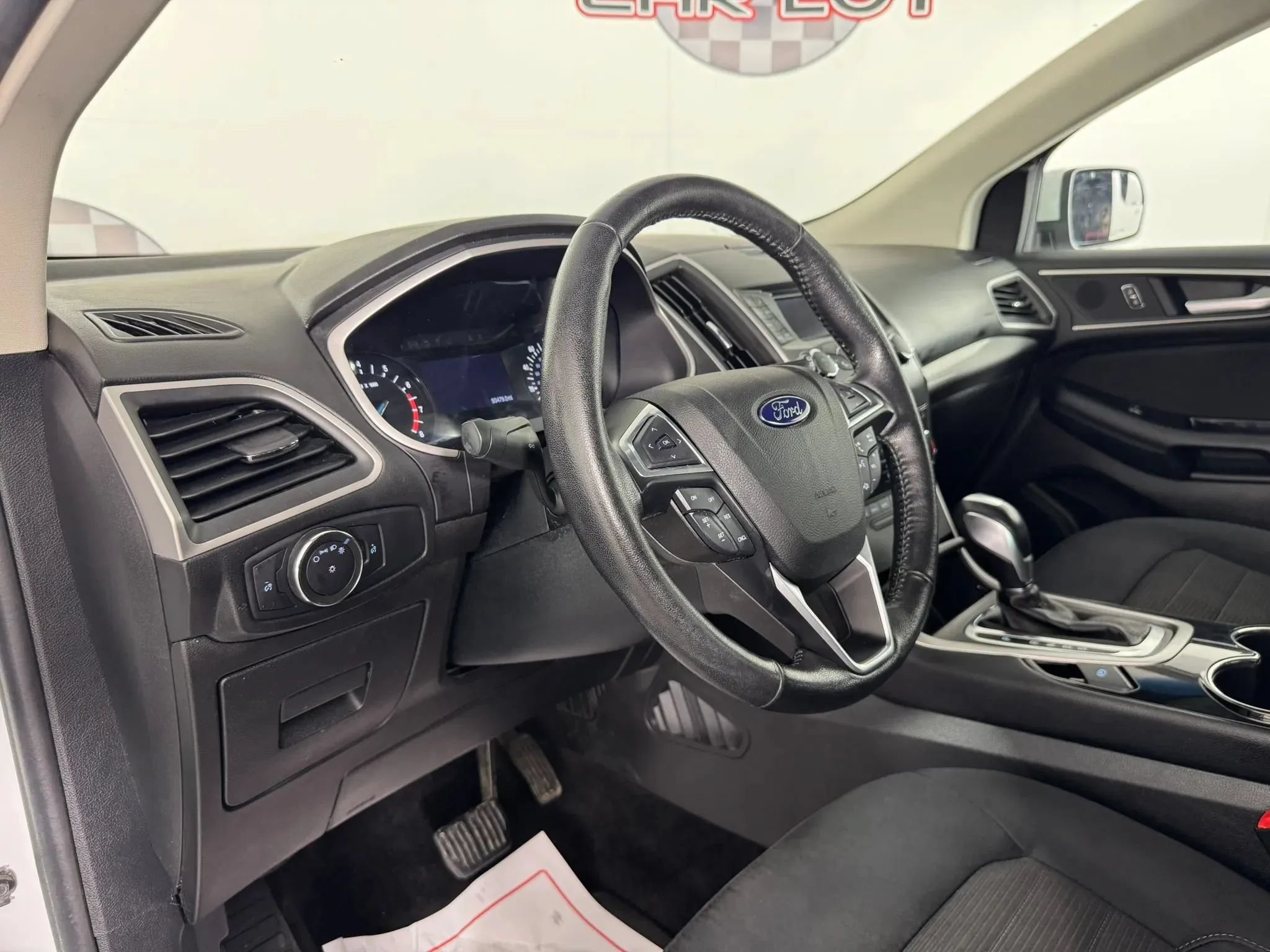Used 2016 Ford Edge SEL FWD image 10