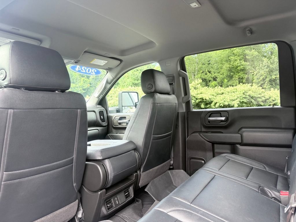 Used 2024 Chevrolet Silverado 2500 Custom w/ Custom Value Package AWD/4WD image 22