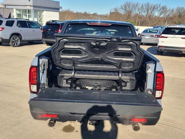 Certified 2024 Honda Ridgeline Sport image 10