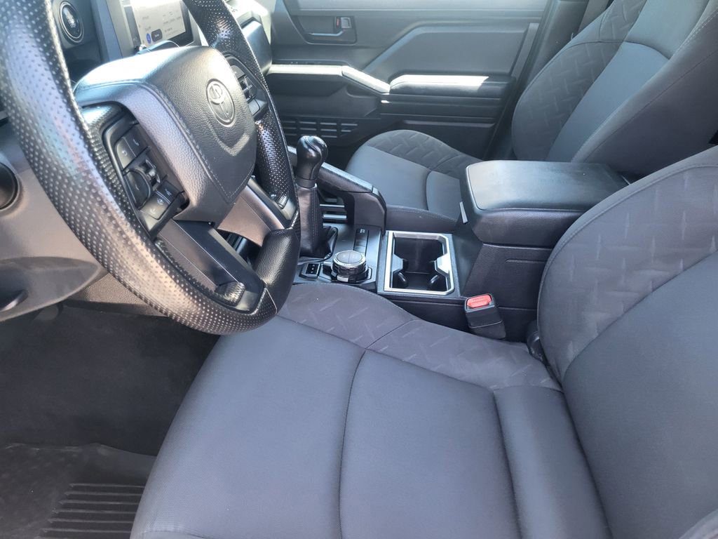 Used 2024 Toyota Tacoma SR AWD/4WD image 14