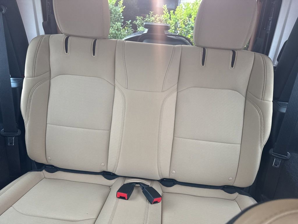 Used 2023 Jeep Wrangler Willys image 17