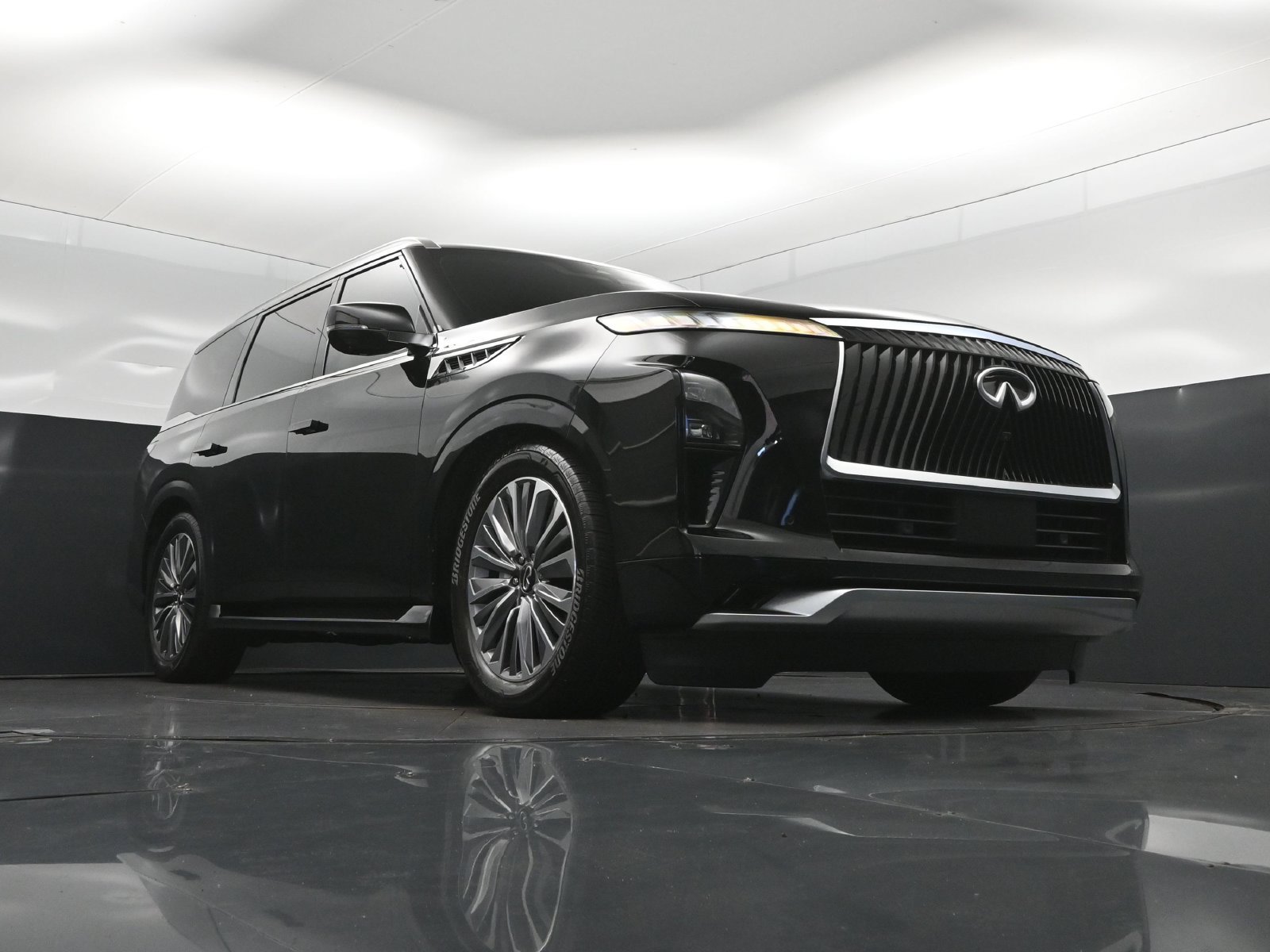 Certified 2025 INFINITI QX80 Luxe RWD image 44