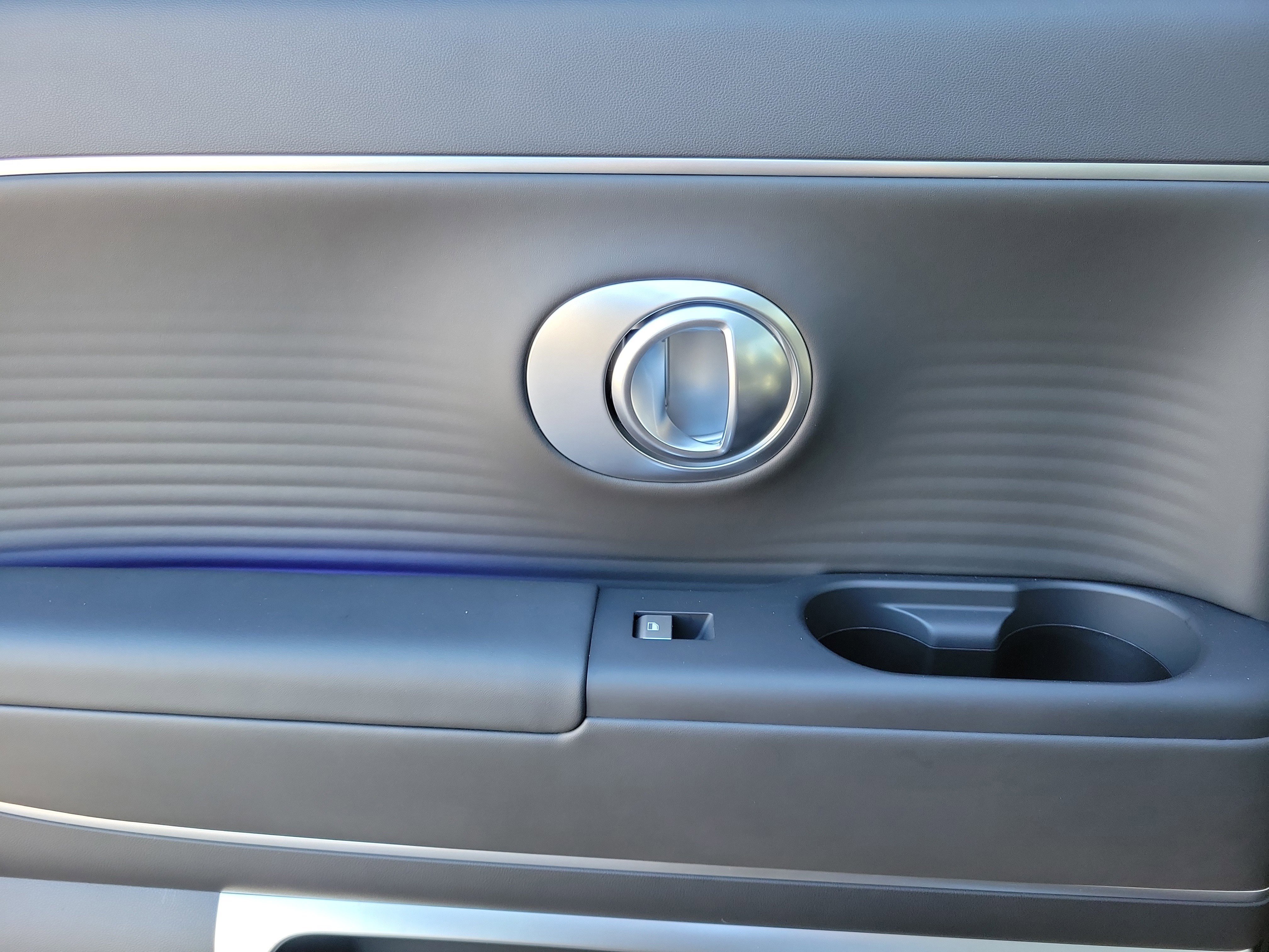 New 2026 Hyundai Ioniq 9 Limited image 12