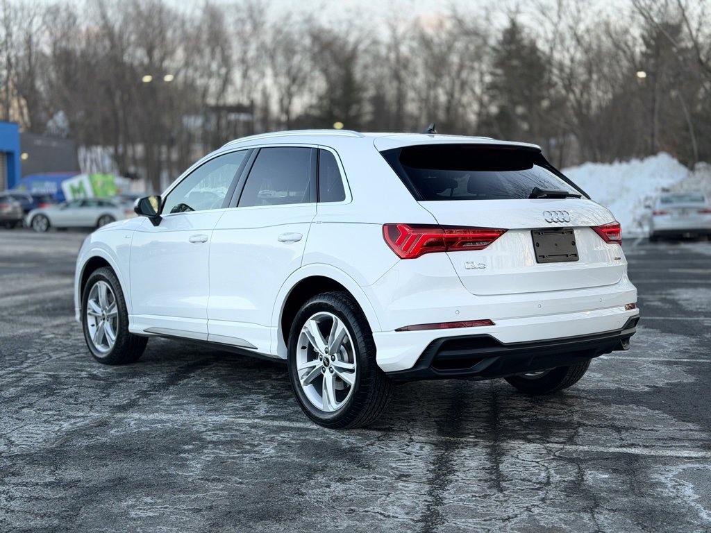 Used 2023 Audi Q3 2.0T Premium Plus w/ Premium Plus Package image 4