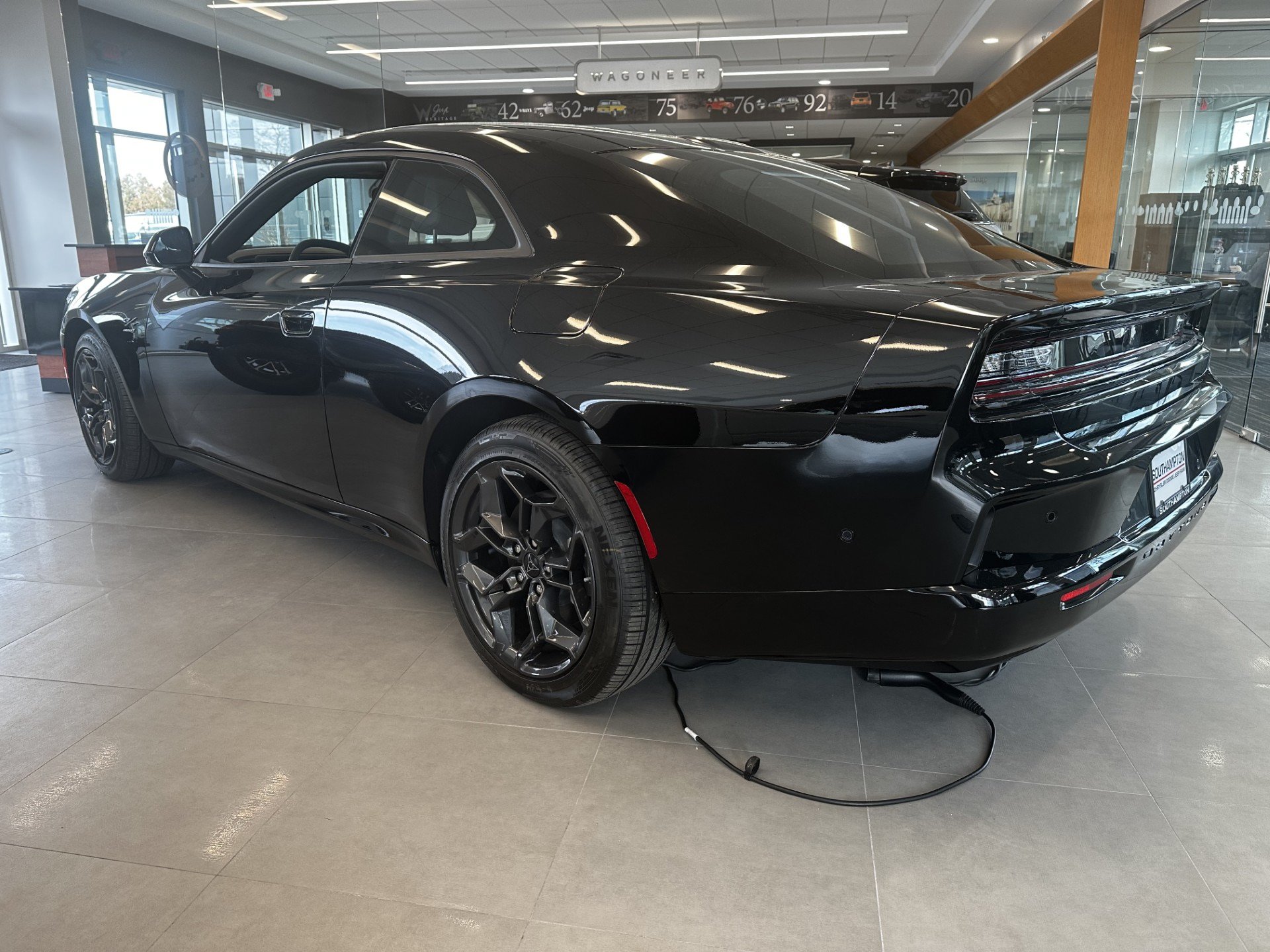 New 2024 Dodge Charger Daytona R/T w/ Plus Group AWD/4WD image 2