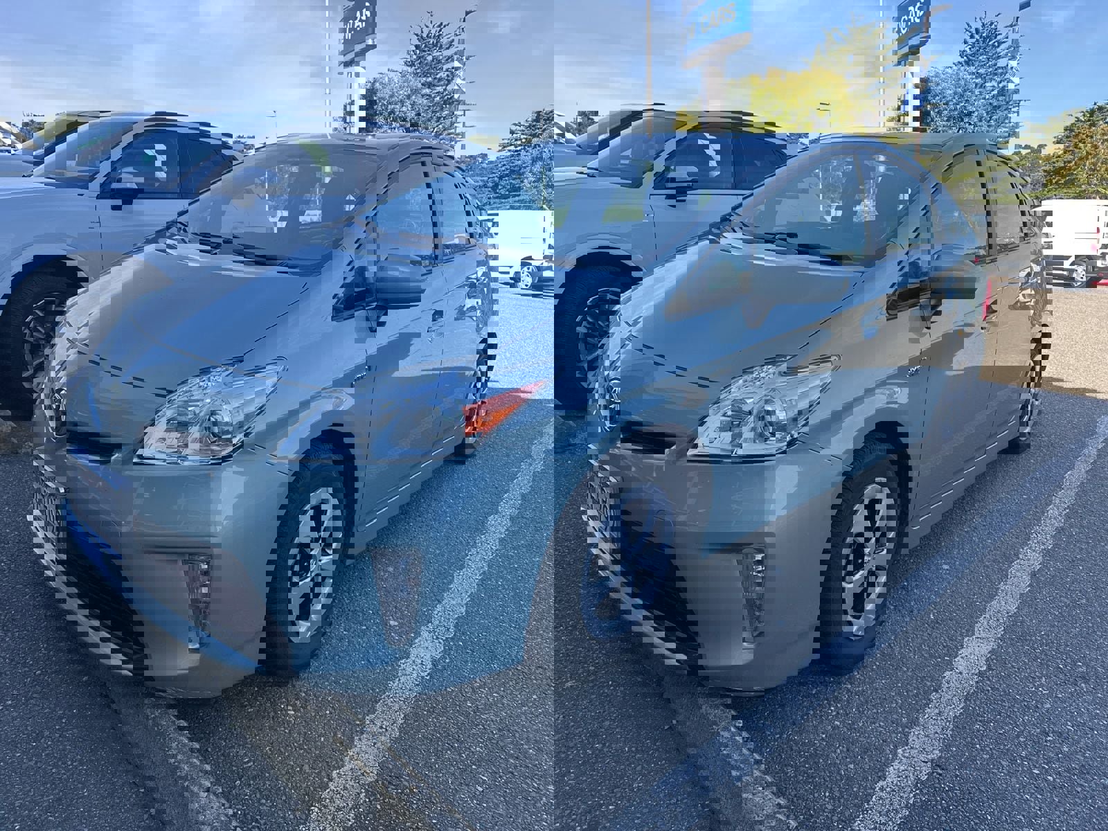Used 2014 Toyota Prius Four image 3