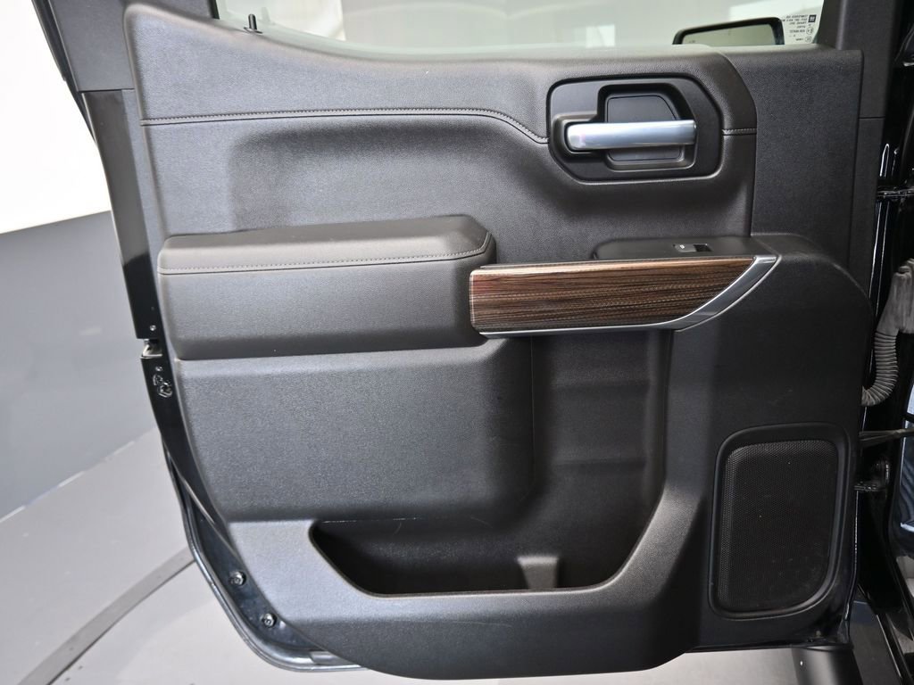 Used 2021 Chevrolet Silverado 1500 LT Trail Boss w/ Convenience Package II image 31