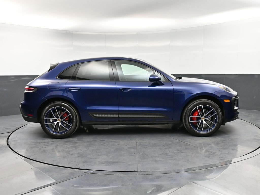 Certified 2023 Porsche Macan S image 9