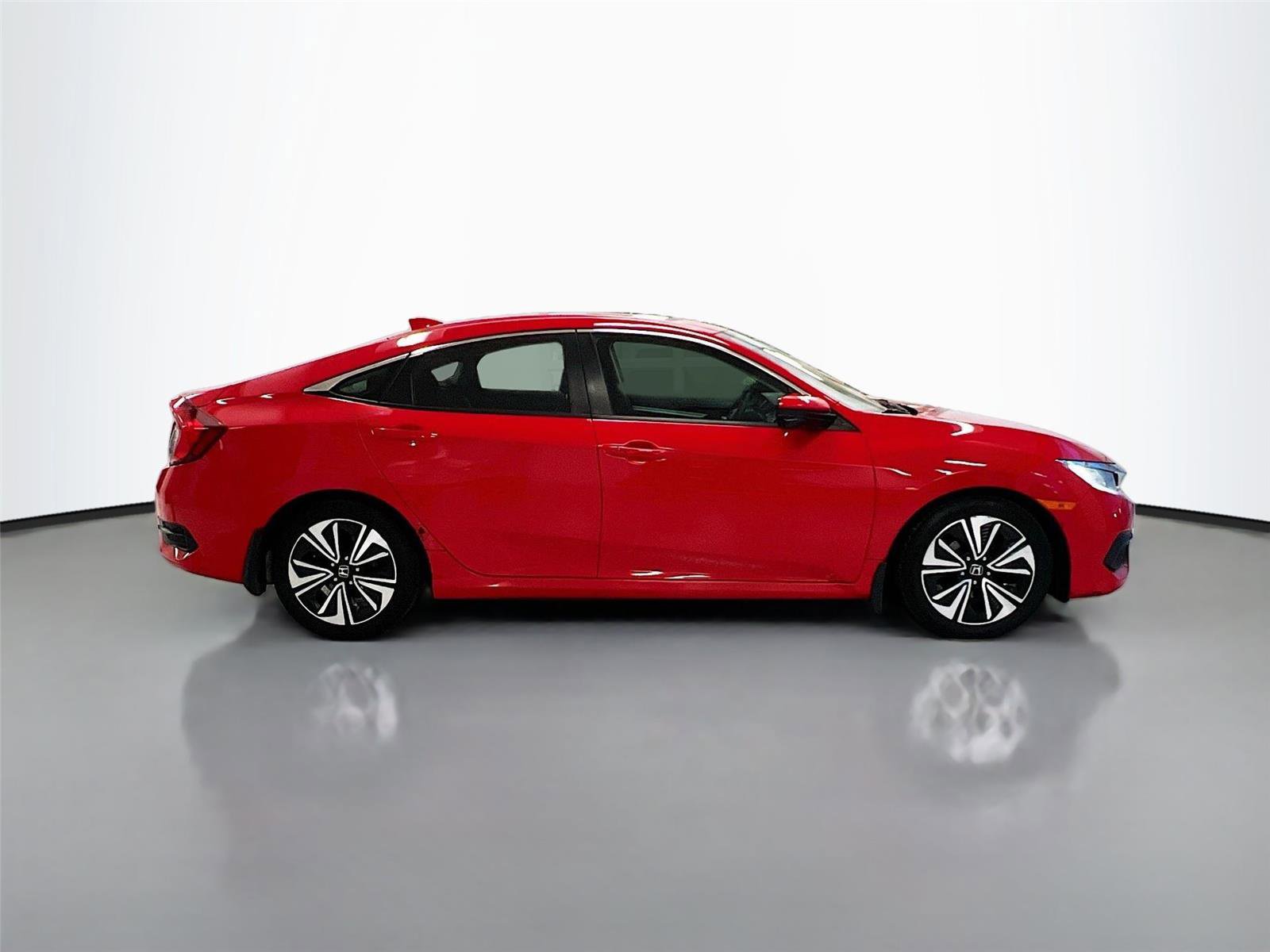 Used 2016 Honda Civic EX-T image 8