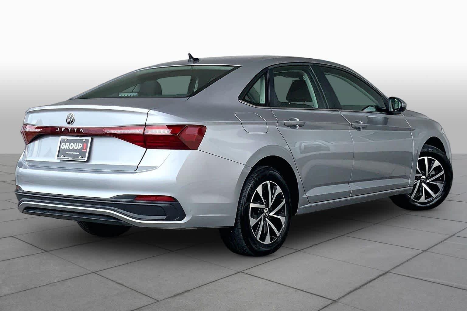 Used 2025 Volkswagen Jetta S FWD image 13