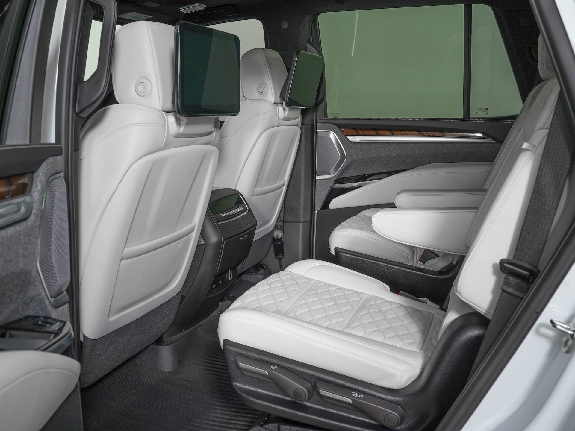 Used 2026 Cadillac Escalade Platinum Sport w/ LPO, Floor Liner Package image 16