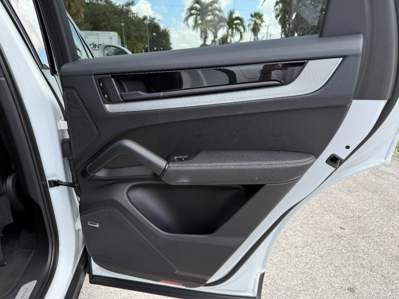 Used 2024 Porsche Cayenne image 16