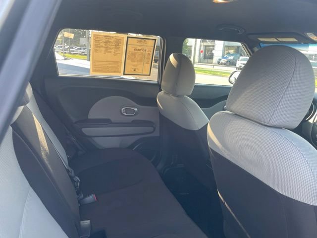 Used 2015 Kia Soul FWD image 13