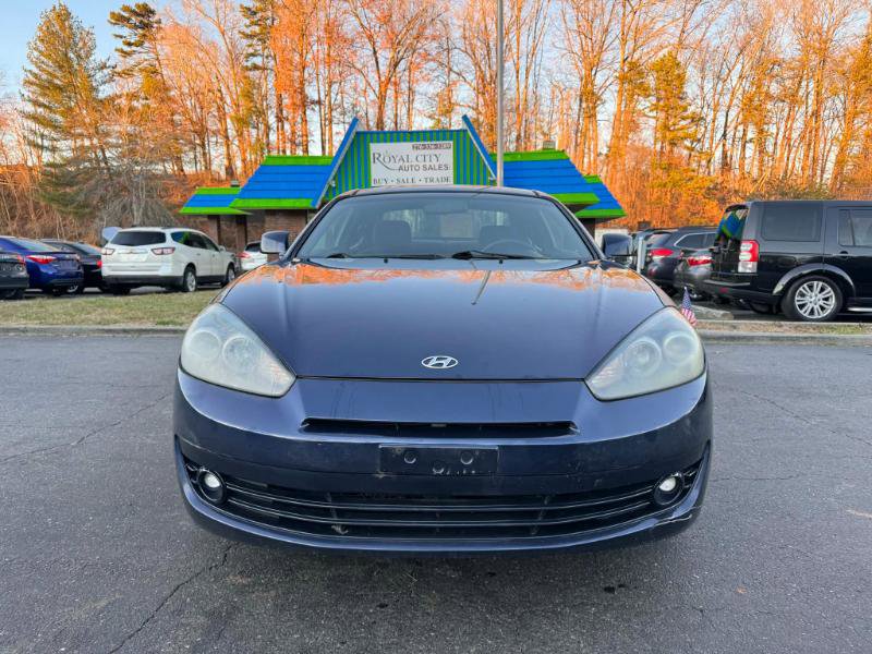Used 2008 Hyundai Tiburon GS image 2