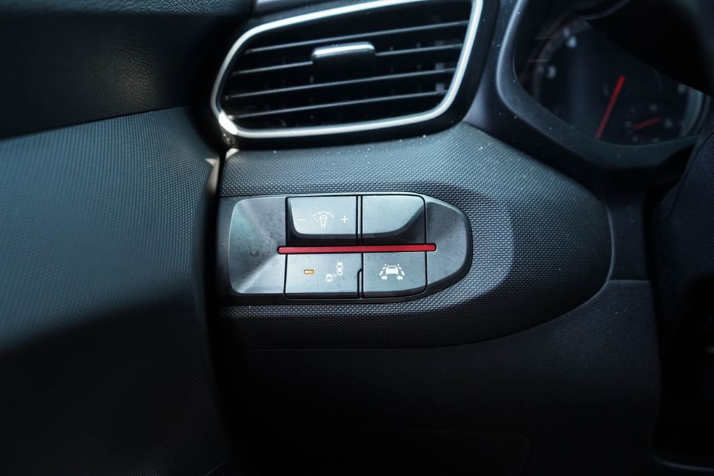 Used 2019 Hyundai Veloster Turbo image 27