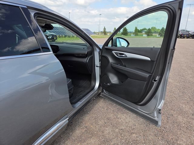 Used 2025 Buick Envision Avenir AWD/4WD image 13