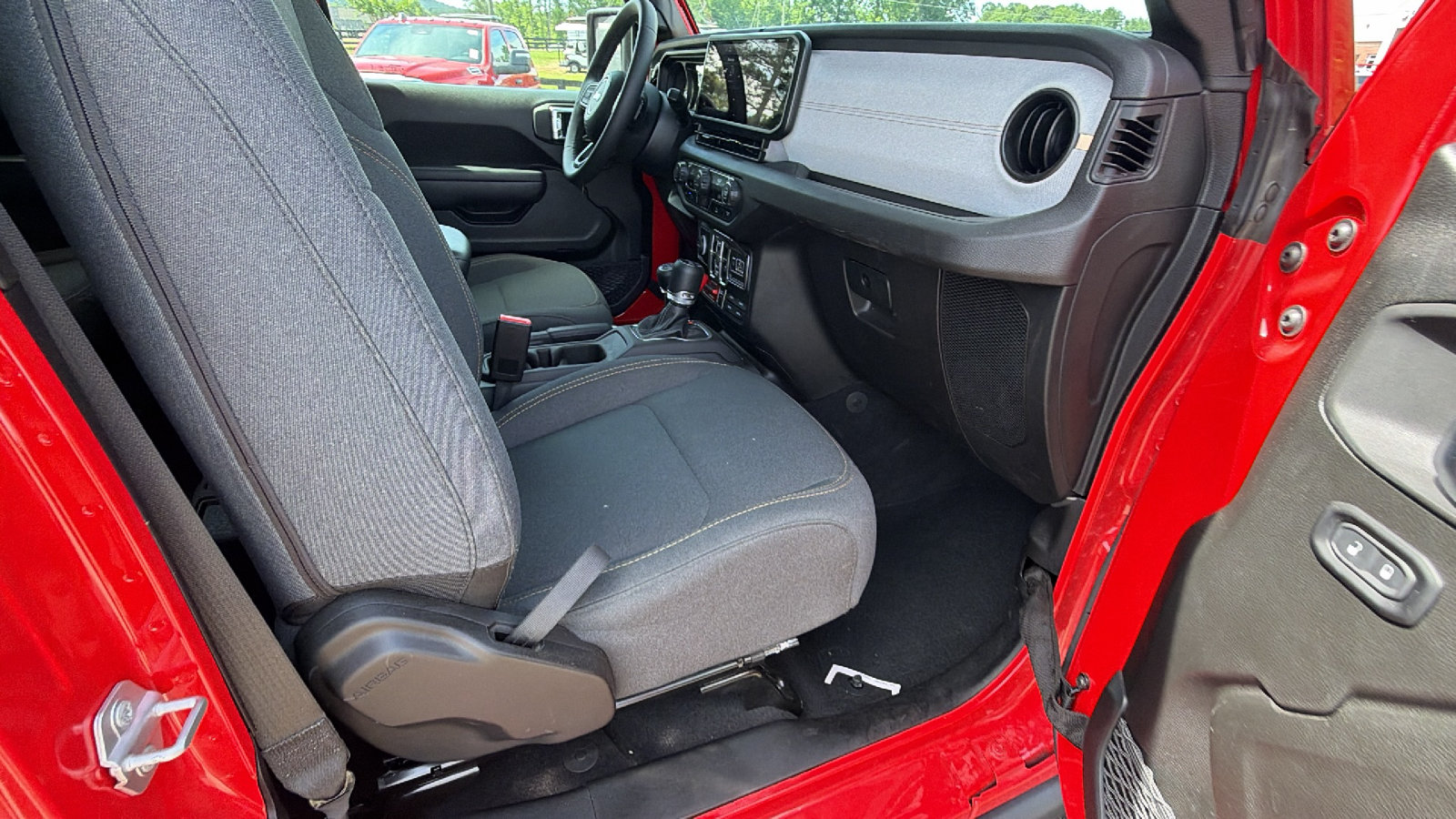 Used 2025 Jeep Wrangler Unlimited Sport S 4xe AWD/4WD image 19