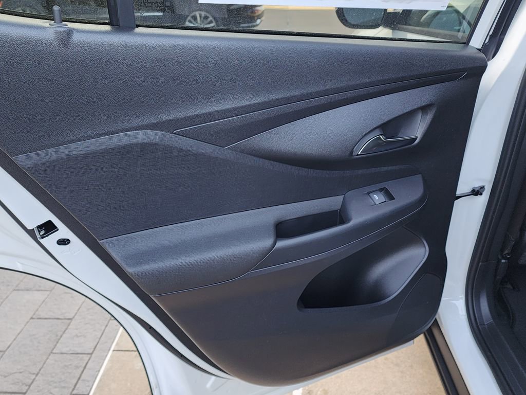 New 2026 Buick Envista Sport Touring FWD image 38