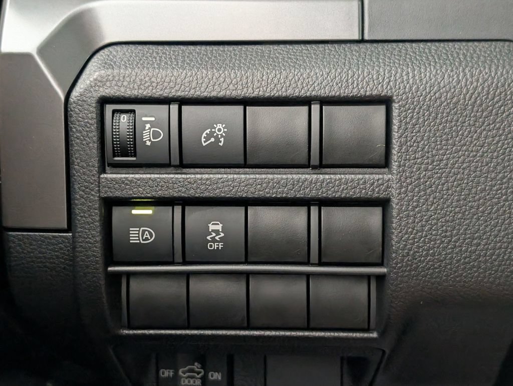 Used 2024 Toyota Tacoma TRD Off-Road AWD/4WD image 14