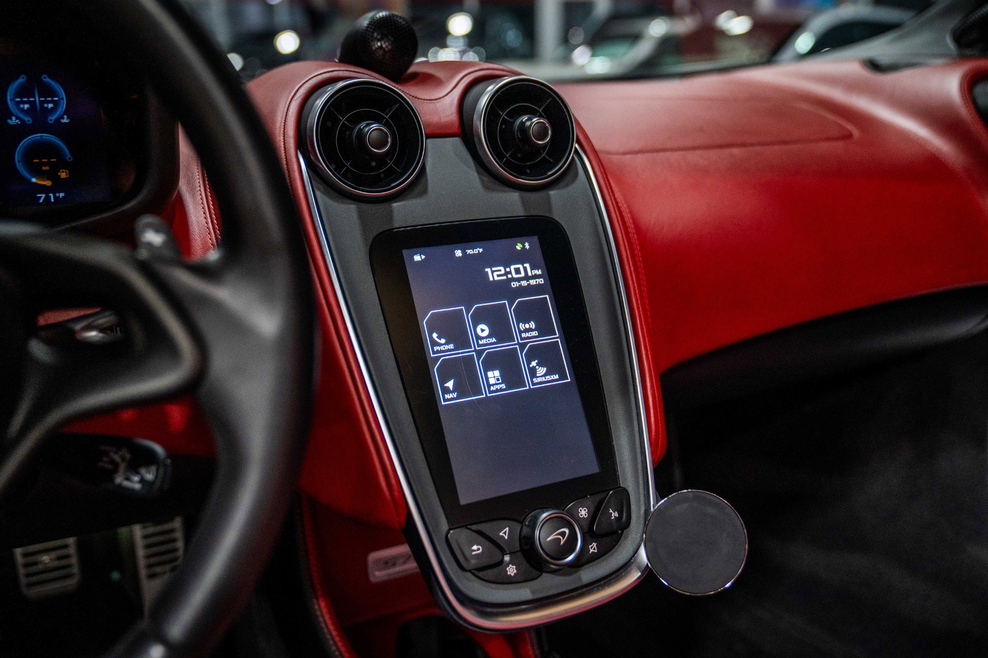 Used 2018 McLaren 570S Spider image 49