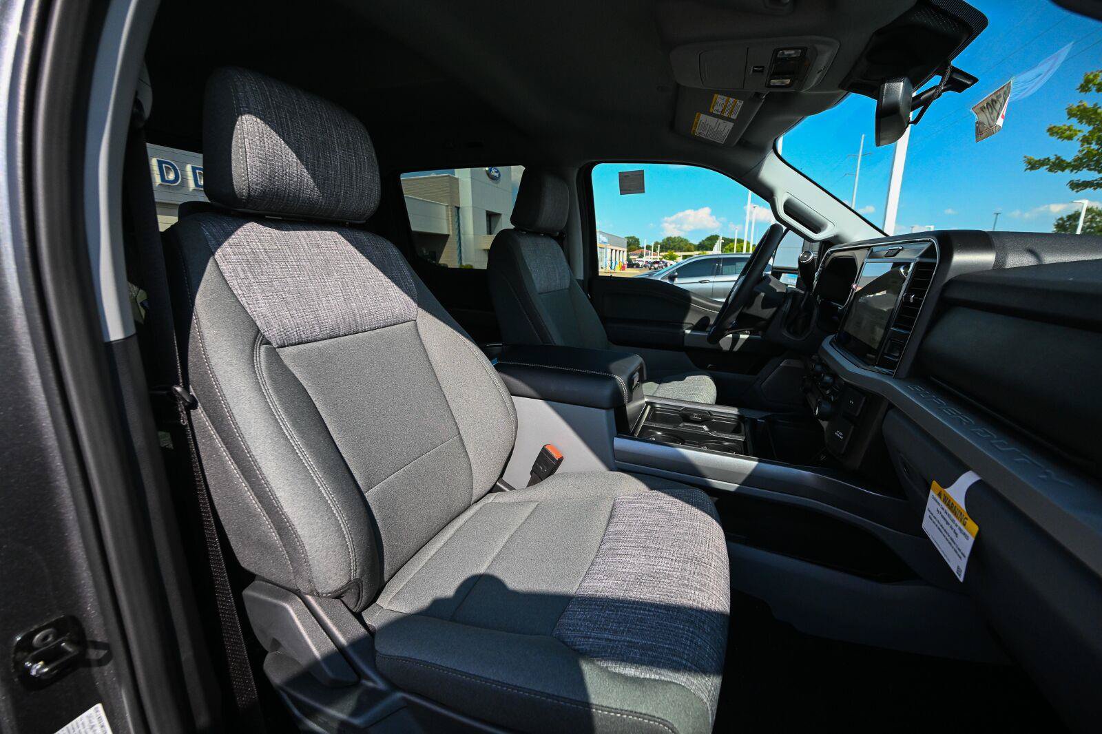 New 2026 Ford F250 XLT w/ XLT Premium Package AWD/4WD image 22