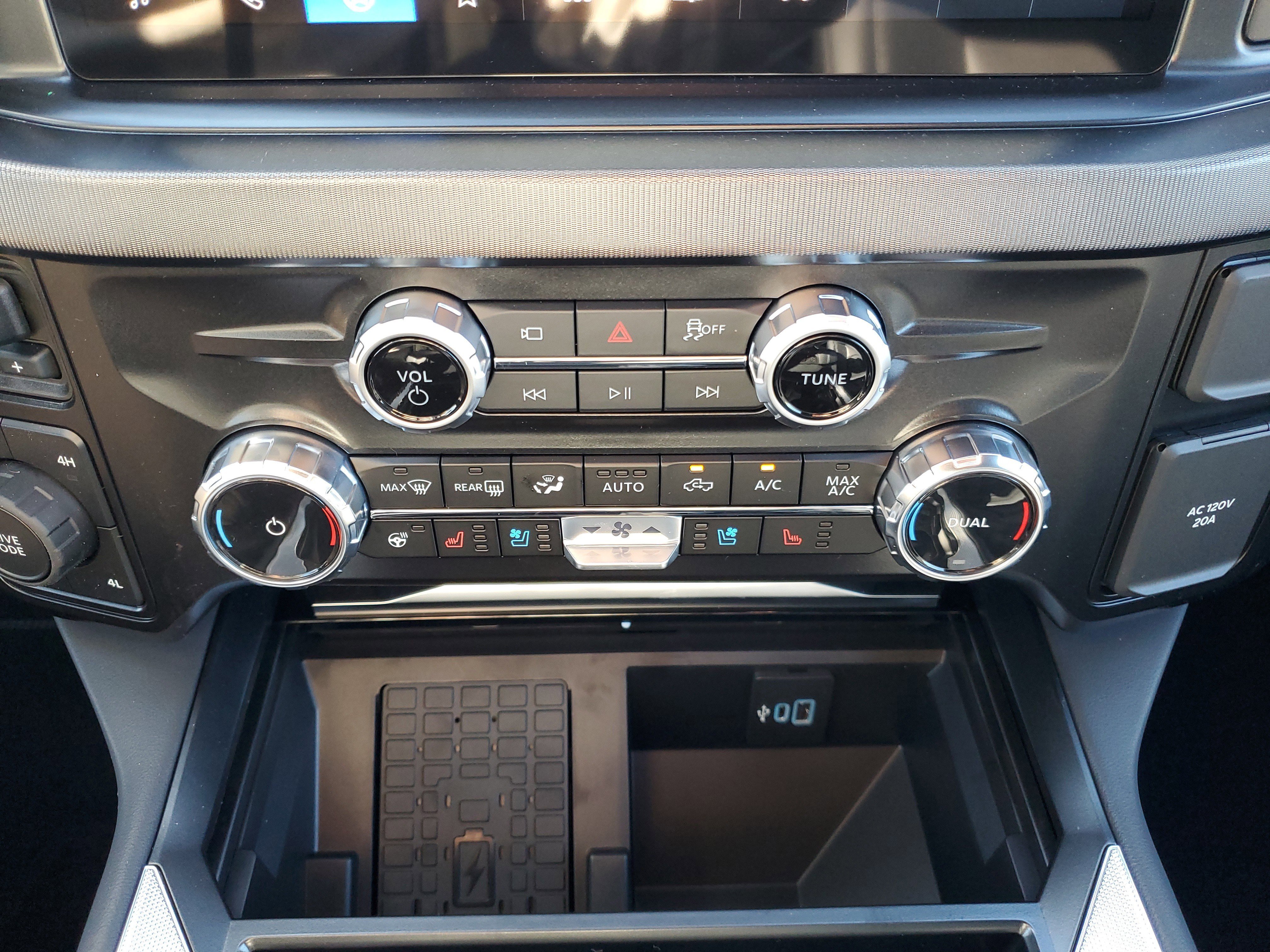 New 2026 Ford F450 Platinum image 23