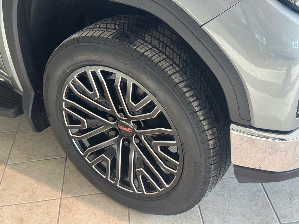 New 2026 GMC Sierra 1500 SLT w/ SLT Premium Package image 4