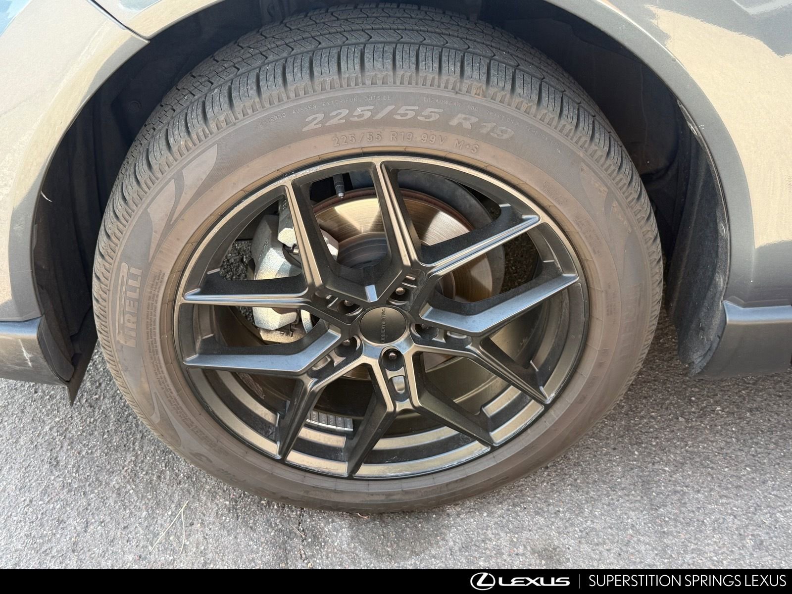 Used 2023 Toyota Venza Limited image 6