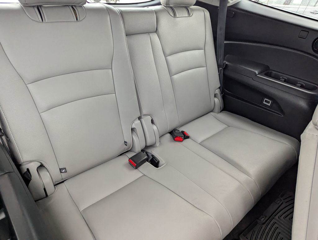 Used 2017 Honda Pilot Touring image 35