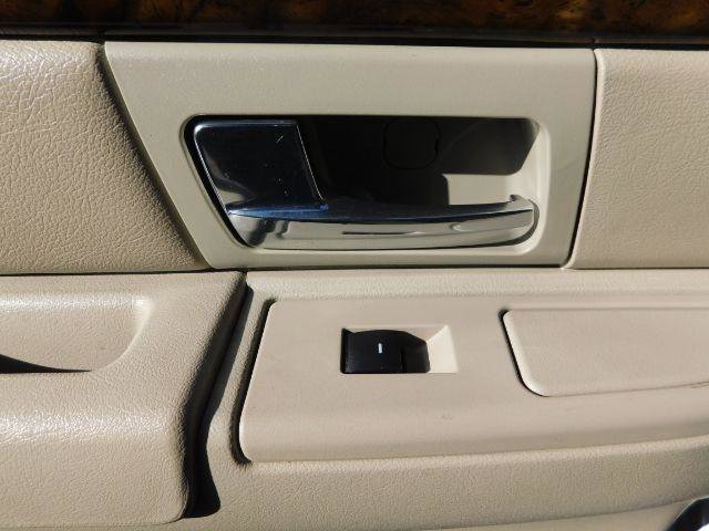 Used 2010 Mercury Grand Marquis LS image 15