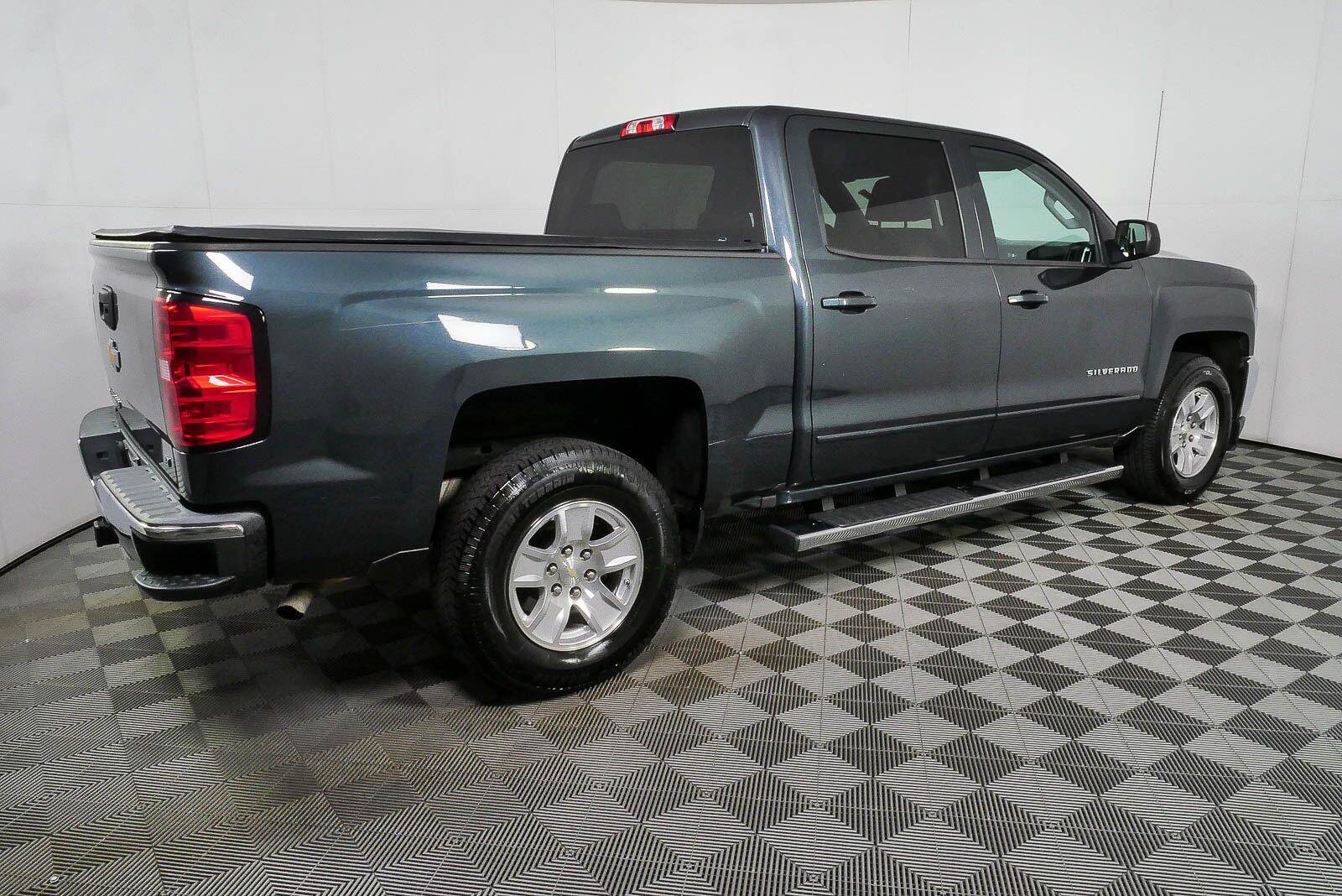 Used 2017 Chevrolet Silverado 1500 LT w/ All Star Edition RWD image 2