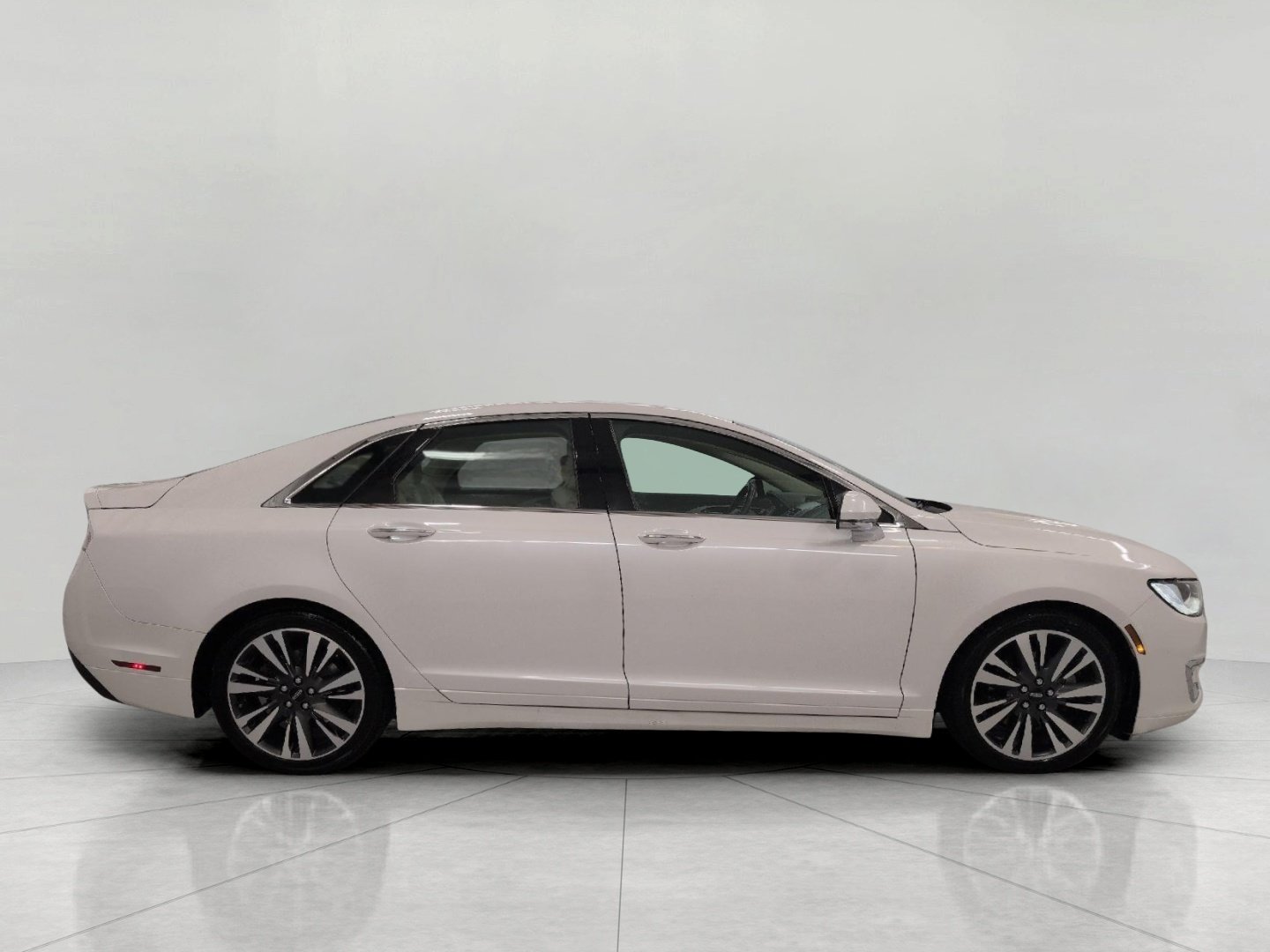 Used 2017 Lincoln MKZ Reserve w/ Climate Package AWD/4WD image 12