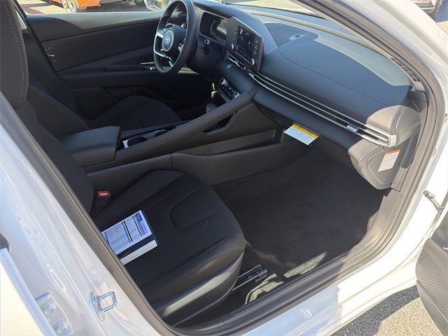 New 2026 Hyundai Elantra Blue image 13