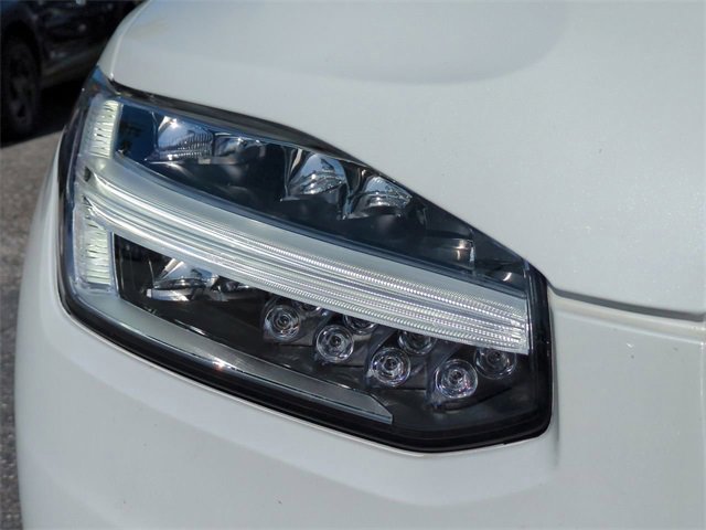 Used 2023 Volvo XC90 B5 Core w/ Protection Package Premier image 10