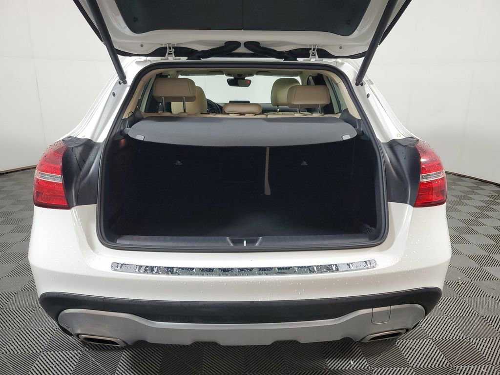 Used 2019 Mercedes-Benz GLA 250 image 9